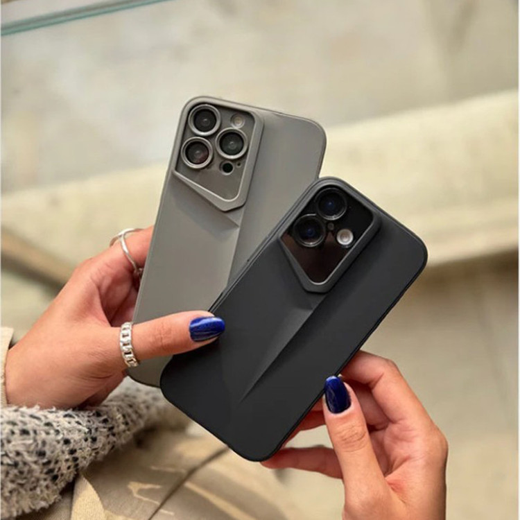 کاور اپیکوی مدل Porsche Design مناسب برای گوشی موبایل سامسونگ Galaxy A05