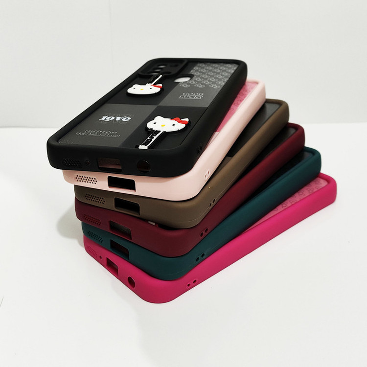 کاور موفی مدل Silicone Puffer Hello Kitty Strap مناسب برای گوشی موبایل سامسونگ Galaxy A05 به همراه بند