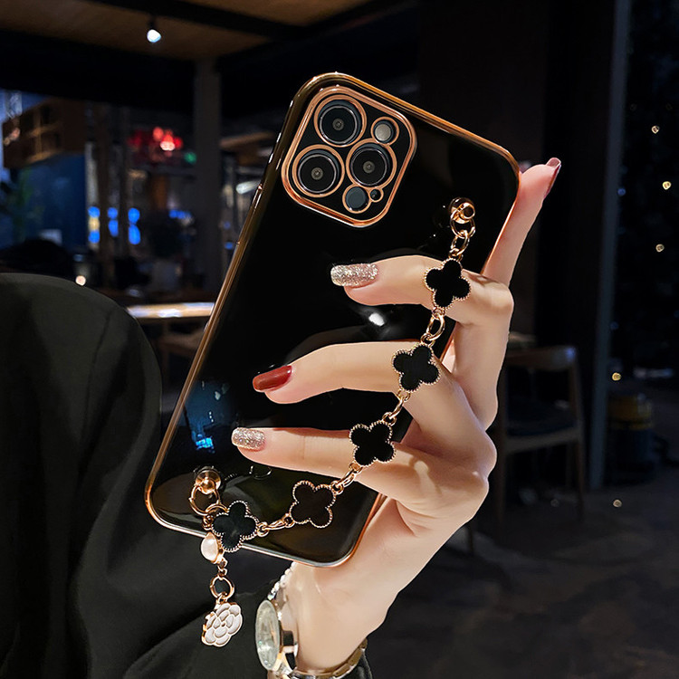 کاور مانستر مدل Black Flower مناسب برای گوشی موبایل سامسونگ Galaxy A05